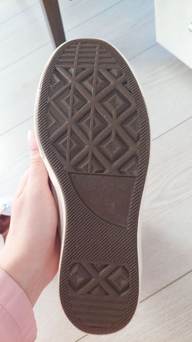 Conversii albi- converse club collection