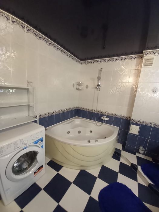 2 ком кв ЦУМ, Мечеть,,Центр. 160+