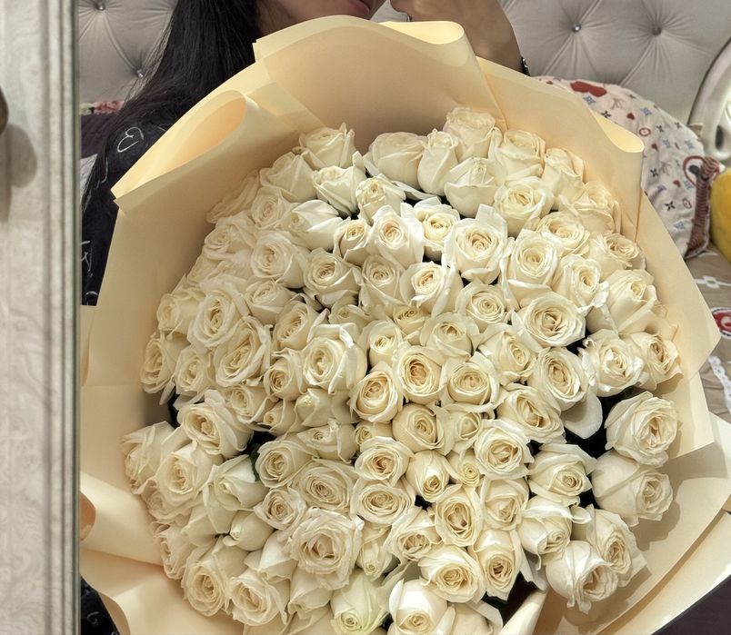 Цветы,  розы (два дня стоят)