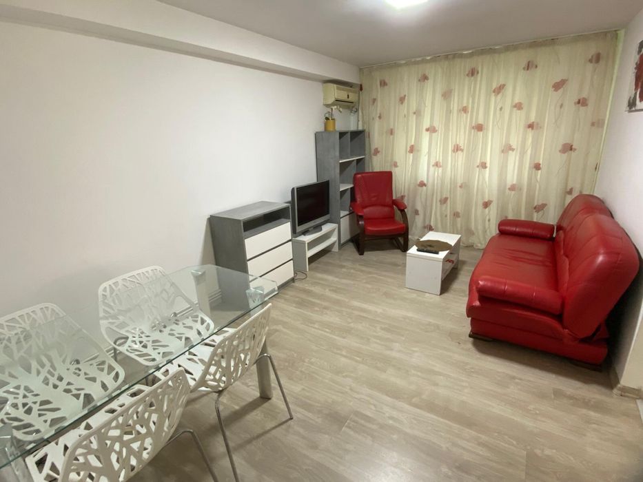 Proprietar: Ofer spre închiriere ap.2 camere in zona foarte buna/centrala, et.1, bulevardul Independentei (langa Piata 1 Mai)