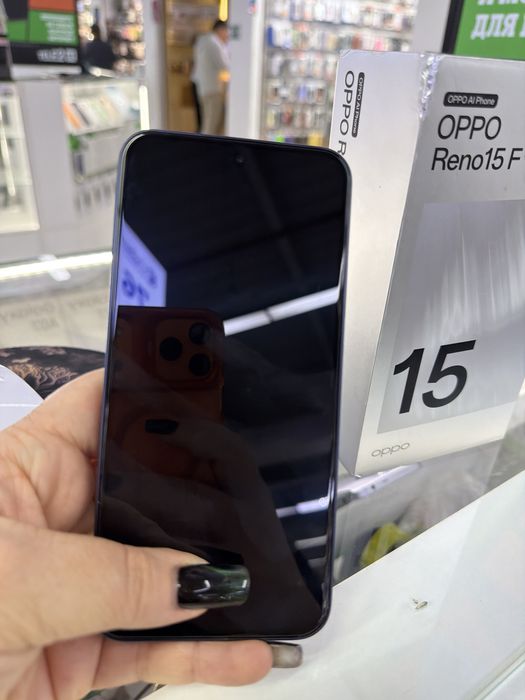 Oppo reno 15F blue