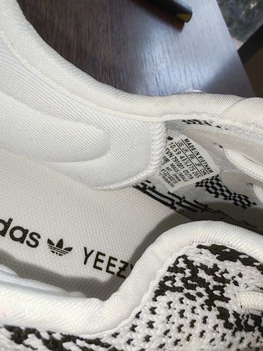 Adidas yeezy boost 350 v2 zebra