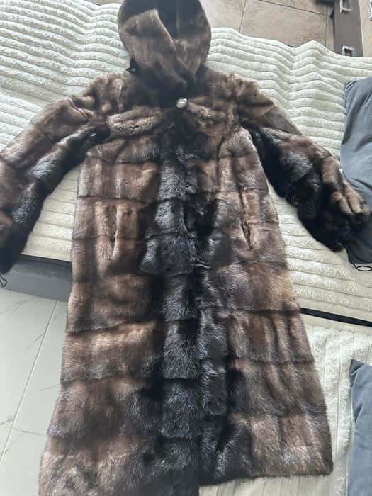 Продам норковую шубу