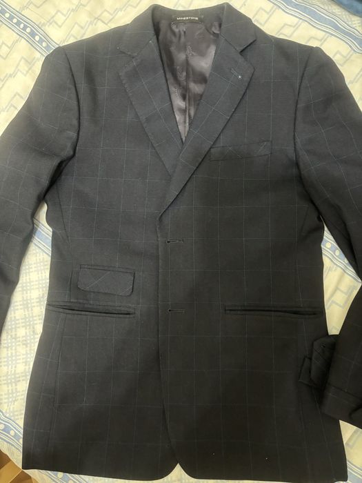 Продам классический костюм