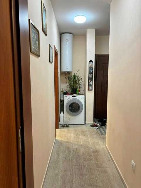 Дава се под наем Четиристаен апартамент в Търговище, Център - 110 кв.м за 357 € - Снимка #8