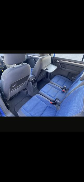 VOLKSWAGEN Touran 2005 — imagine 4
