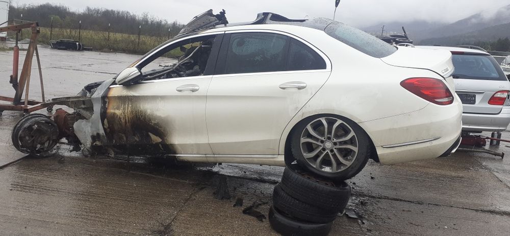 Mercedes Benz C250  W205  Benzin  2014 Година  211 к.с На Части