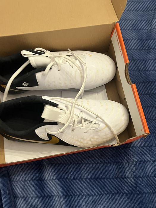 Ghete fotbal nike mercurial