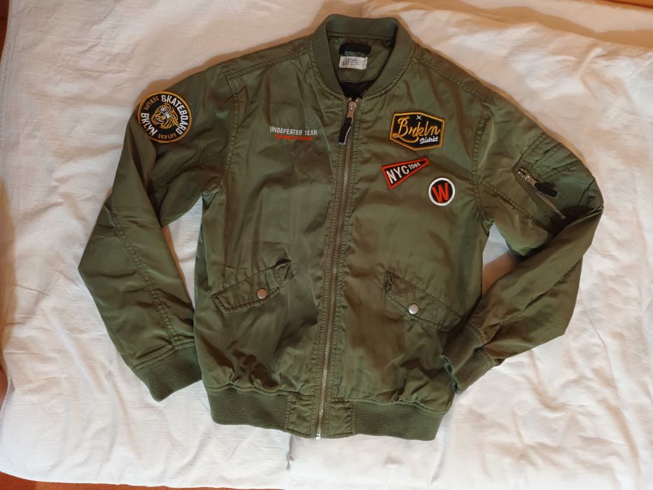 Сака и връхни дрехи на ниски цени