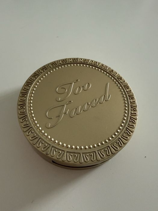 machiaje too faced