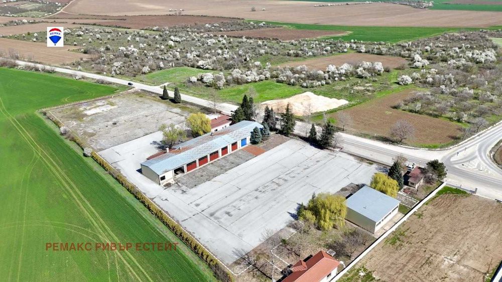 Индустриална база под наем гр. Ветово