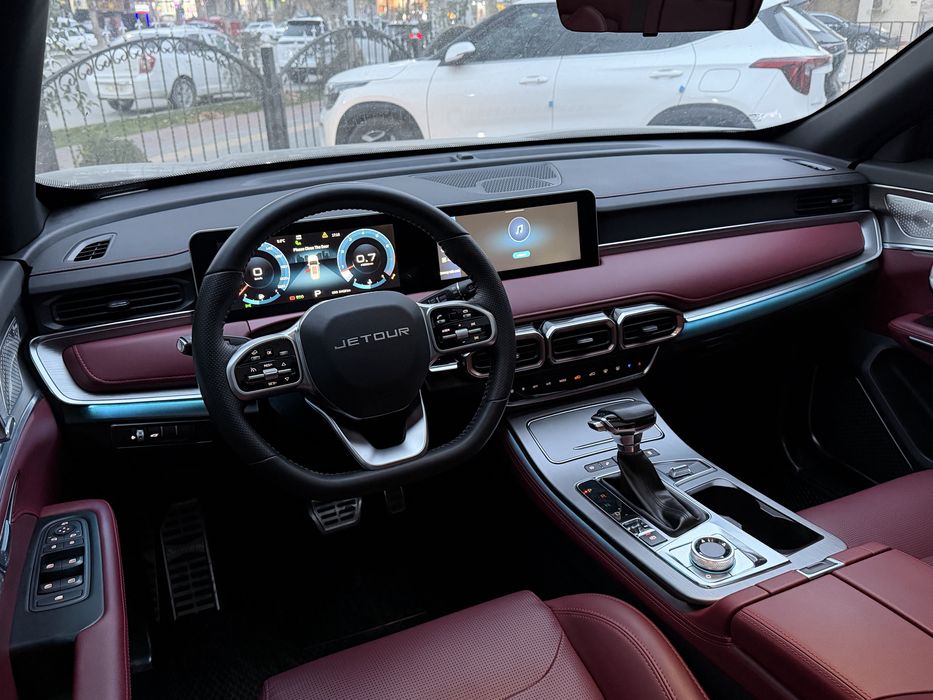 Jetour X70 Plus Xolati Zur