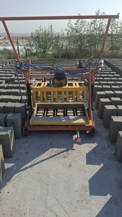 Шлакоблок апарат