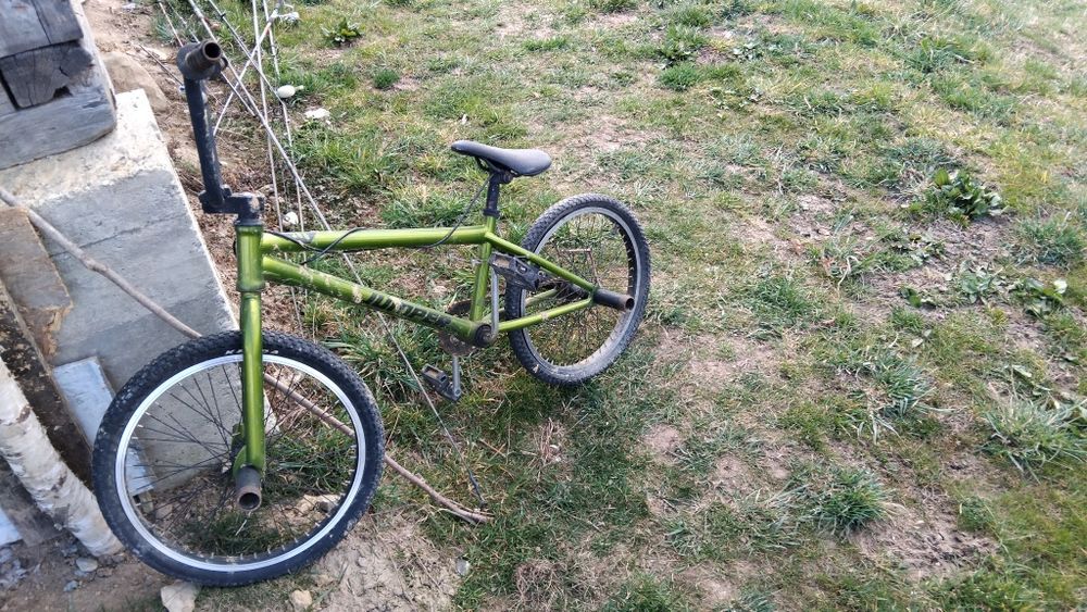 Bicicleta de vânzare