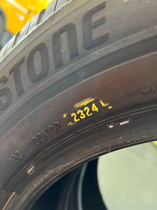 Anvelope 215 65 17 iarna Bridgestone Dot 2324