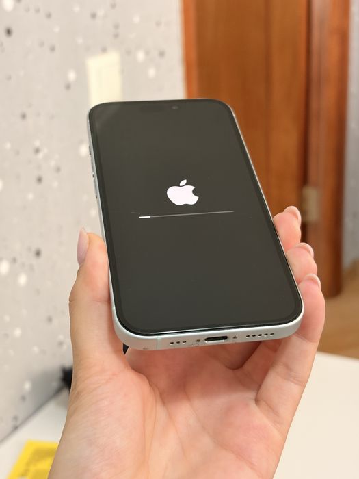 IPhone 15 на 256гб
