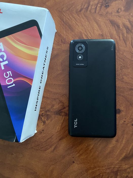 Telefon TCL 501