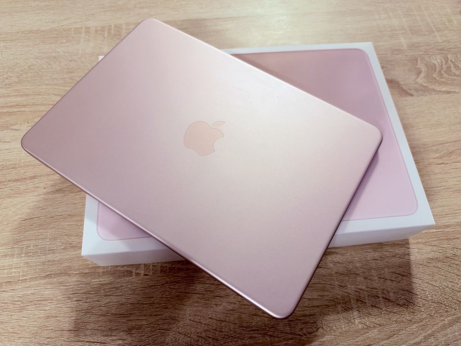 Apple MacBook Neo 13 Roz (Blush) | 8GB RAM | 512GB SSD | Garanție