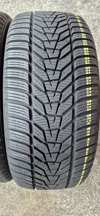 4 anvelope iarna ca noi Hankook 225/40/18.Pretul este pe bucata.