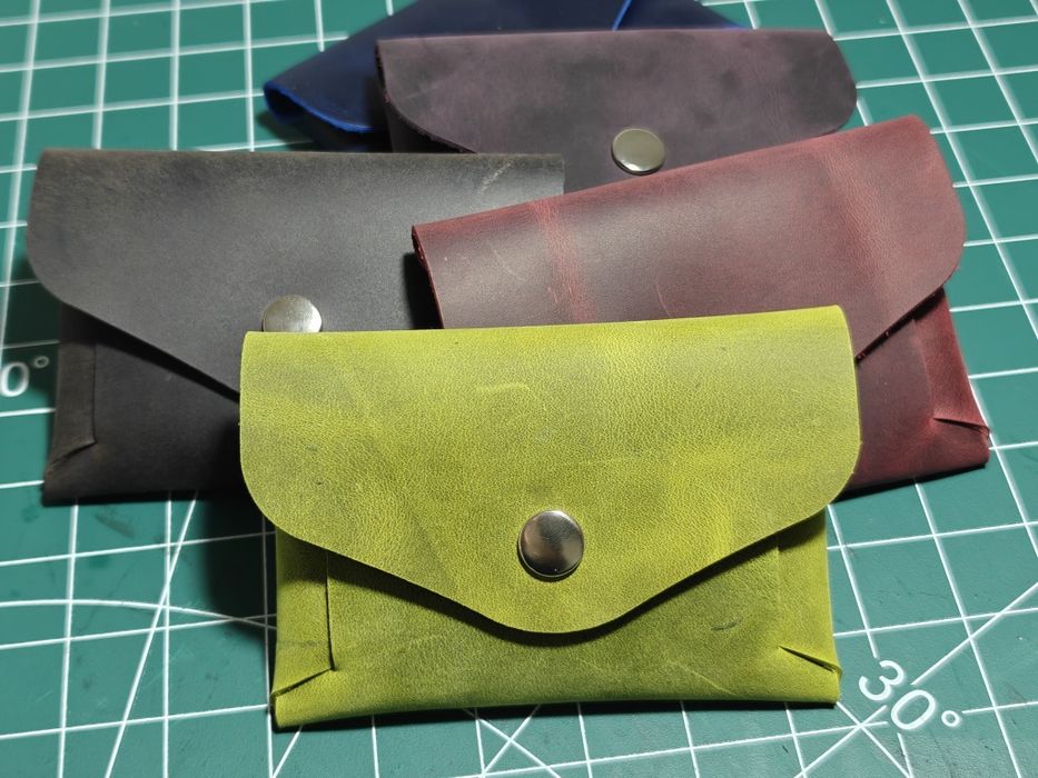 Кожаный картхолдер ручной работы