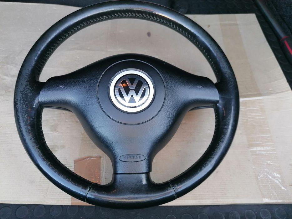 De vînzare volan piele wolzvagăn pasat b5. 5