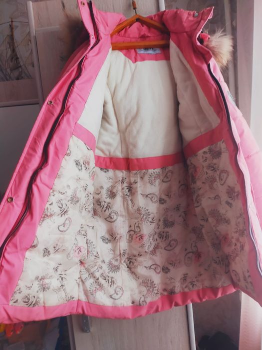 Продаю деткий пуховик