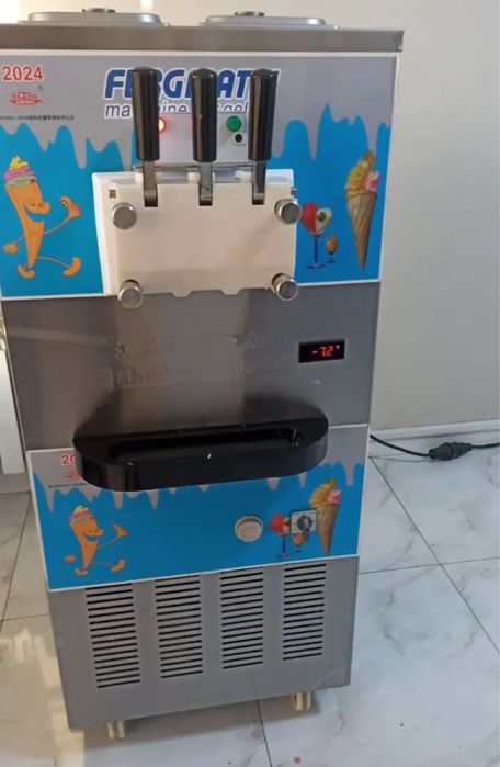 Аппарат для мороженого +охладитель