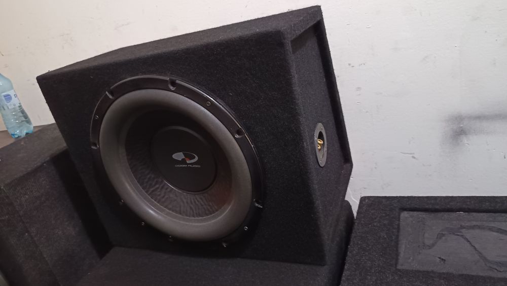 Subwoofer auto 12 inch Doom doua bobine incinta Hifonics  bass masina
