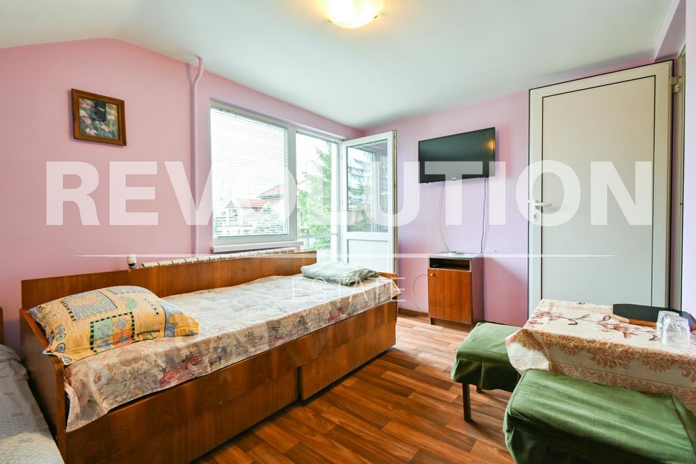 Етаж от къща в ж.к. Горна Баня.