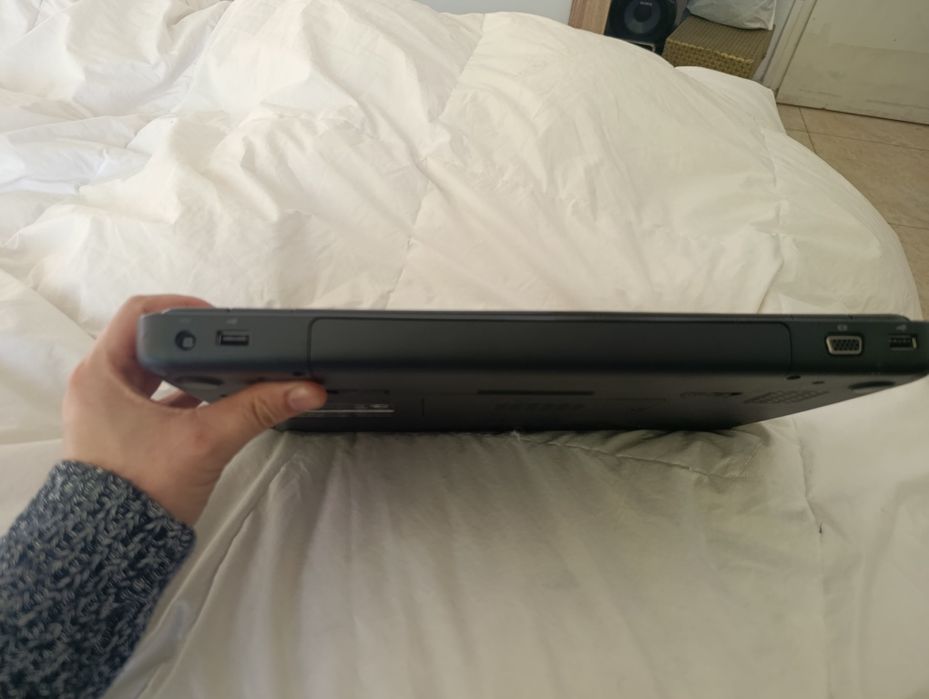 Лаптоп DELL inspiron 5010