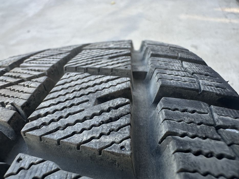 Sailun Ice Blazer Arctic SUV 225/60/R17