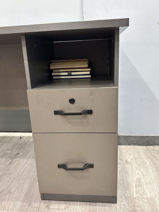 Срочно Продаю Стол