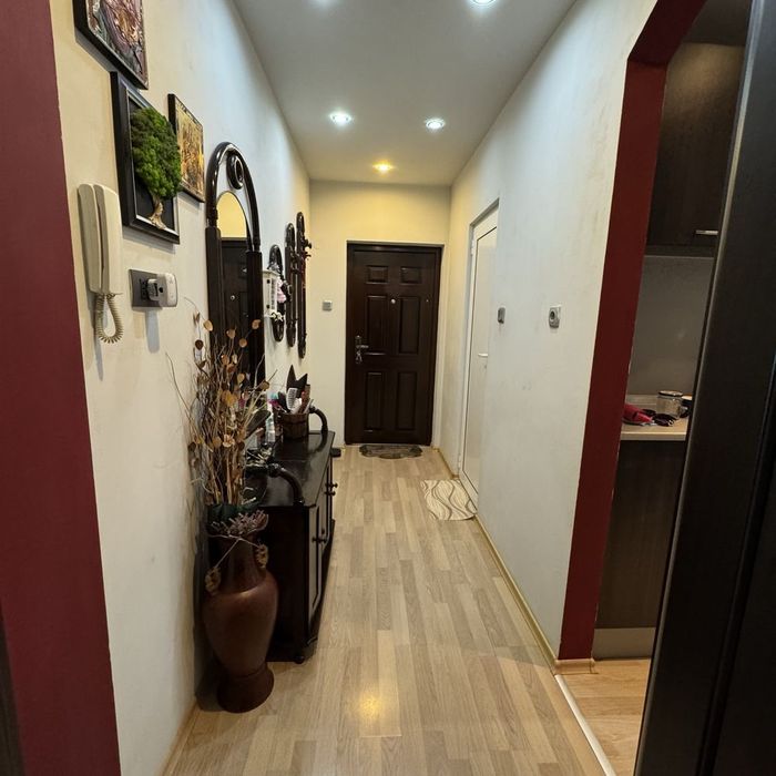 Продава се Тристаен апартамент в Варна, Владислав Варненчик - 68 кв.м за 2309 €/кв.м - Снимка #3