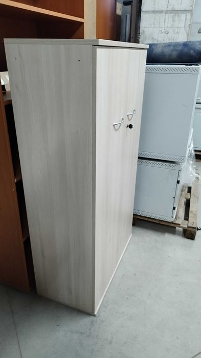 Офис шкаф - двукрил гардероб с рафтове 80/142/40 - 4 рафта