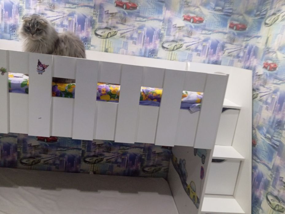 Продам двухъярусную кровать