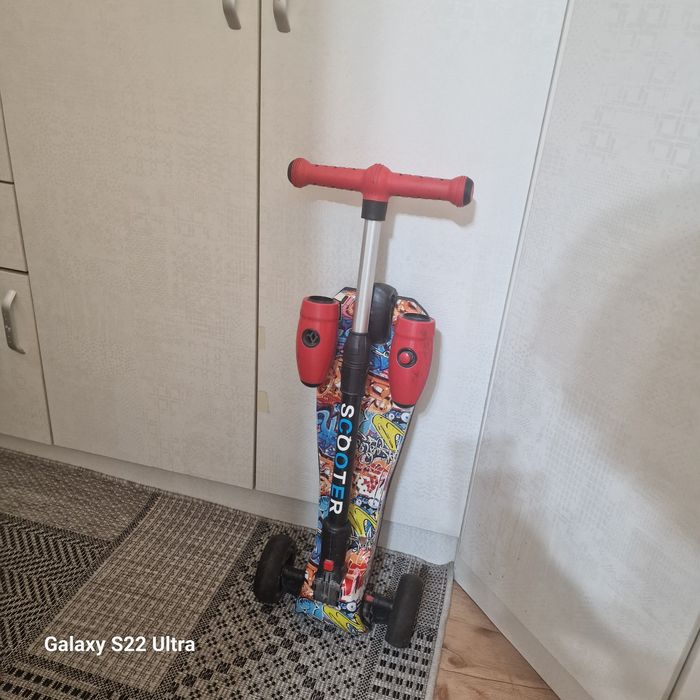 Самокат детский срочно