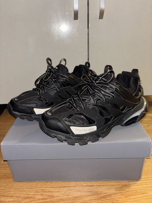Balenciaga track led 43