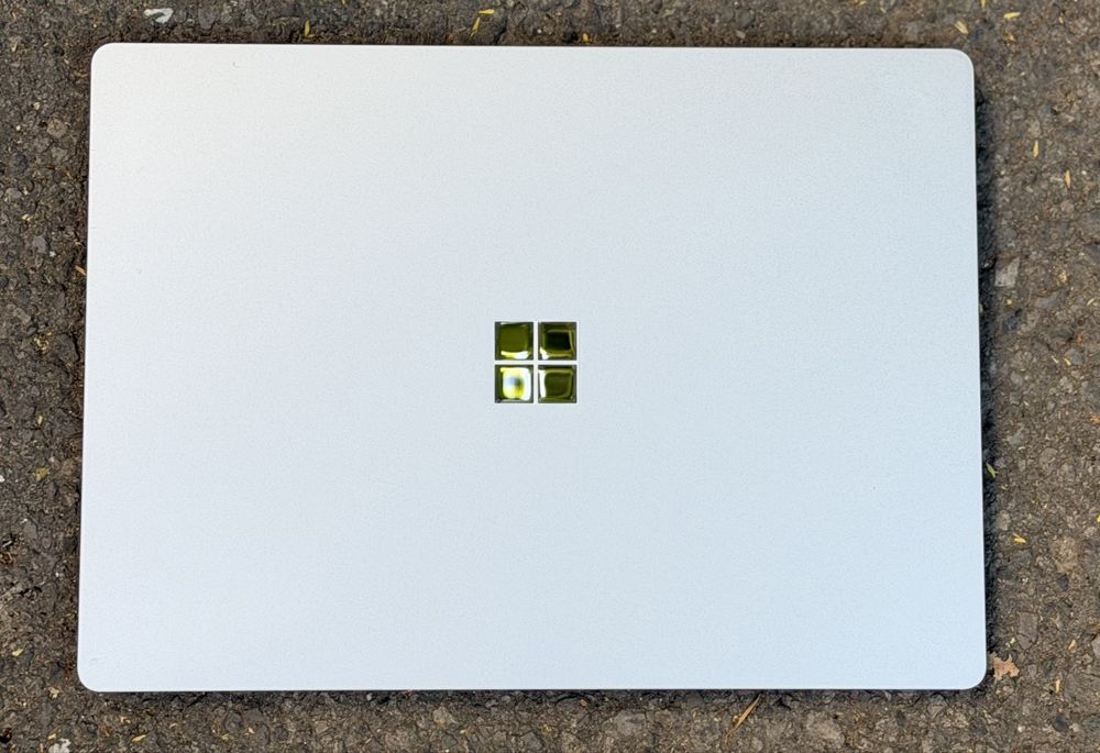 Лаптоп Microsoft Surface Laptop 3, 13.5”, Touchscreen, i5-1035G7, 8GB RAM, 256GB SSD