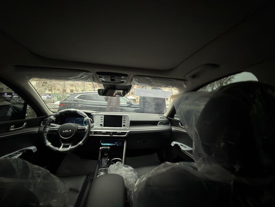 Kia K5 full 2023 yil