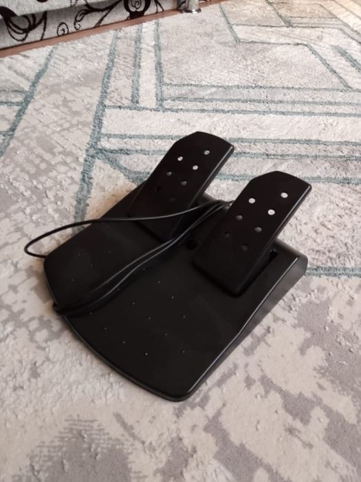 Игровой руль  SVEN GC-700