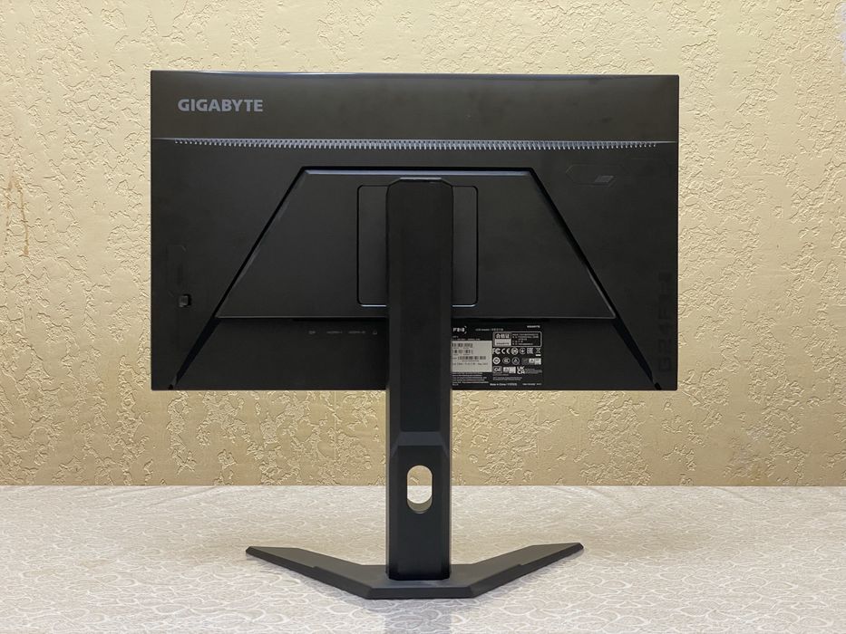 Monitor GIGABYTE G24F2 180Hz (OC)