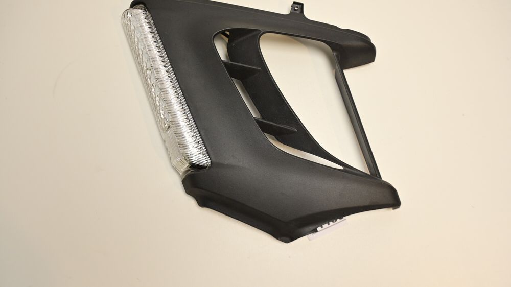 Carena radiator Semnalizare Stanga Ducati Diavel 1200 2011 2013