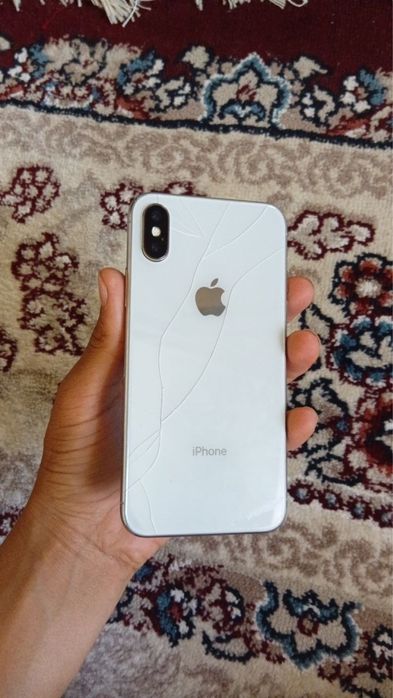 Iphone x tel sotiladi hamma joyi ishlaydi
