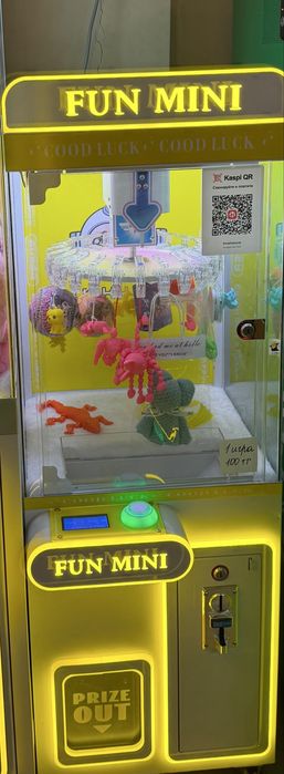 Продам автомат с игрушками прищепка