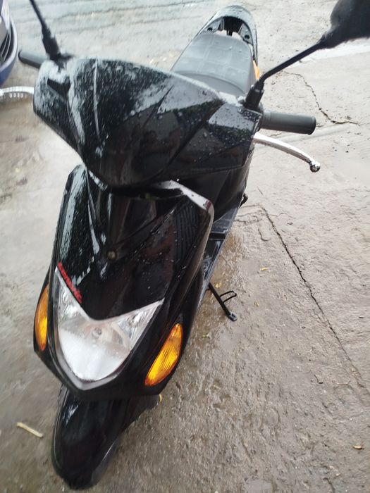 Vând scuter generic jump2