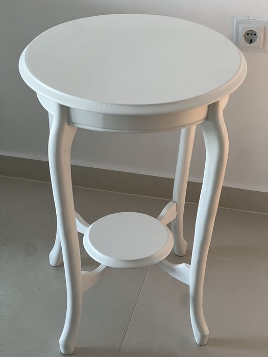 Масичка / нощно шкафче / помощна маса