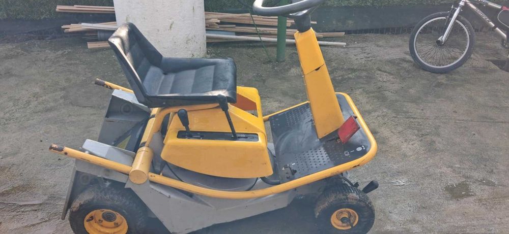 Tractoras de iarba