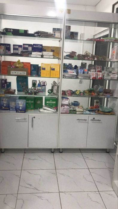 Продается мебель аптечная