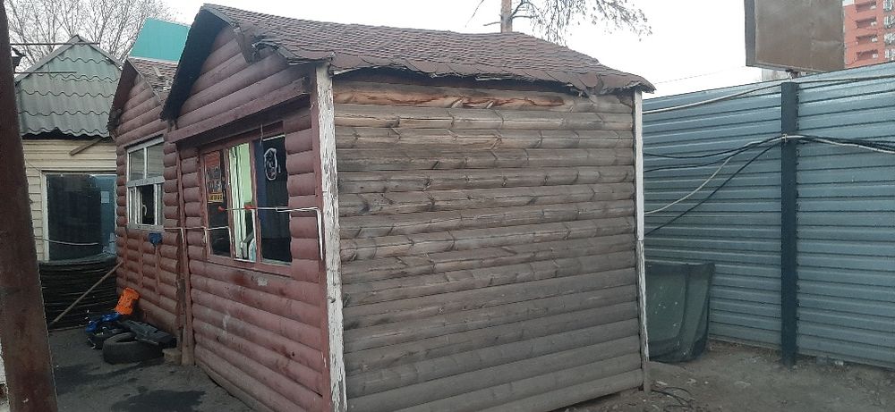 цена за два утепленные ларки дерево