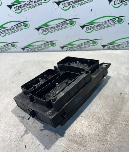 Panou sigurante motor GM 13 242 781 Opel Astra 2007